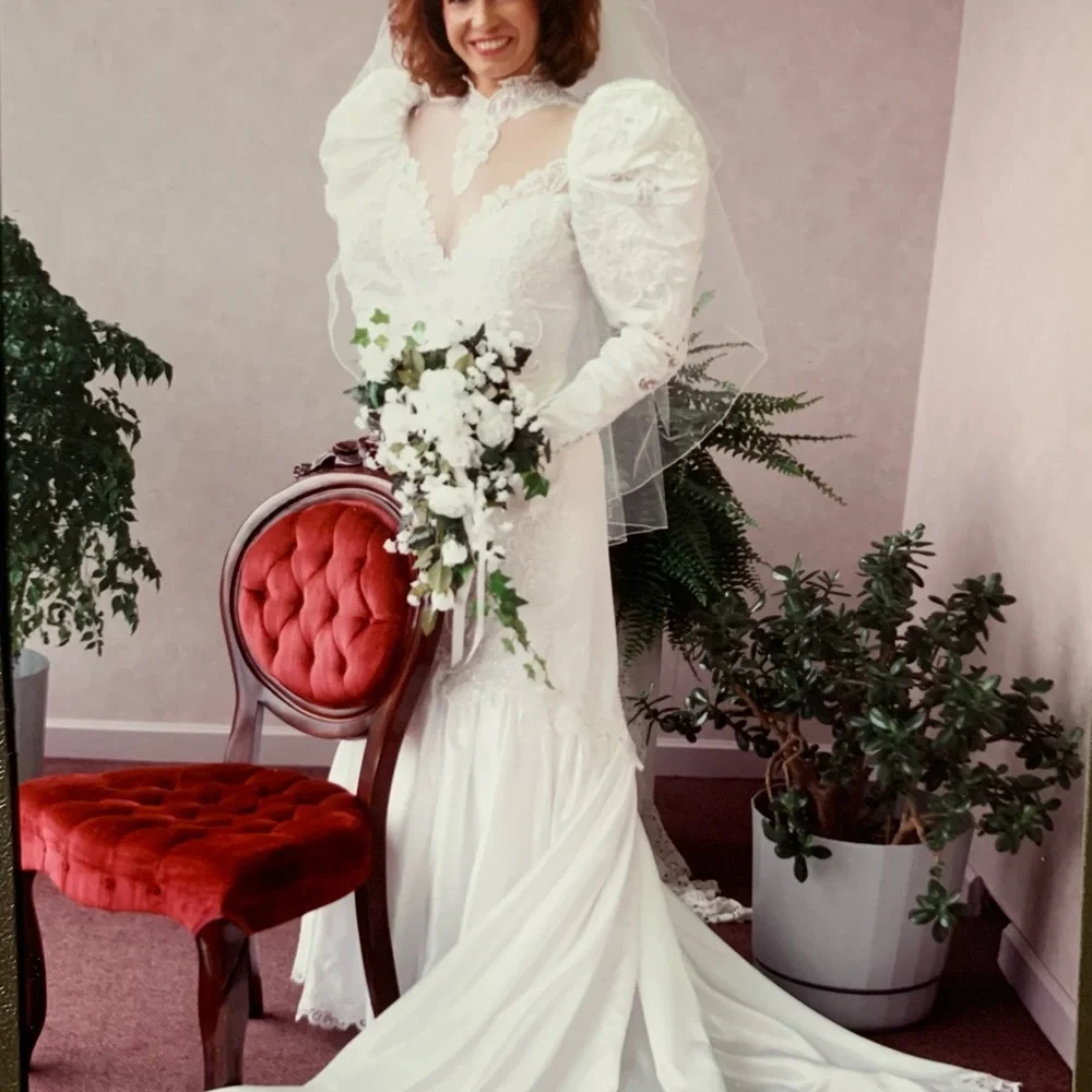 Demetrios | Dresses | Copy Vintage 99 Wedding Gown Designed By Demetrios  Detailed Exquisitely S | Poshmark